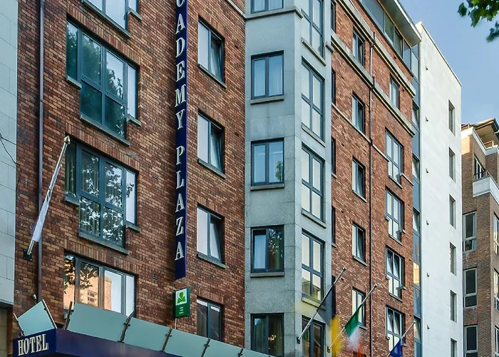 Hotel Academy Plaza 3*