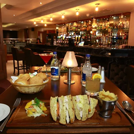 فندق أكاديمي بلازا 3*