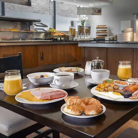 فندق أكاديمي بلازا