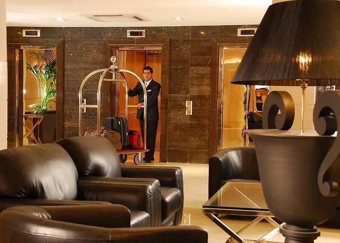 Szálloda Academy Plaza 3*