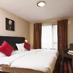 Hotel Academy Plaza
