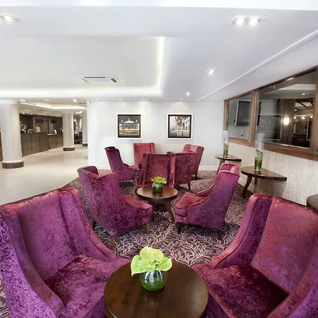 Academy Plaza Hotell 3*