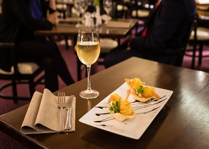 Szálloda Academy Plaza 3*